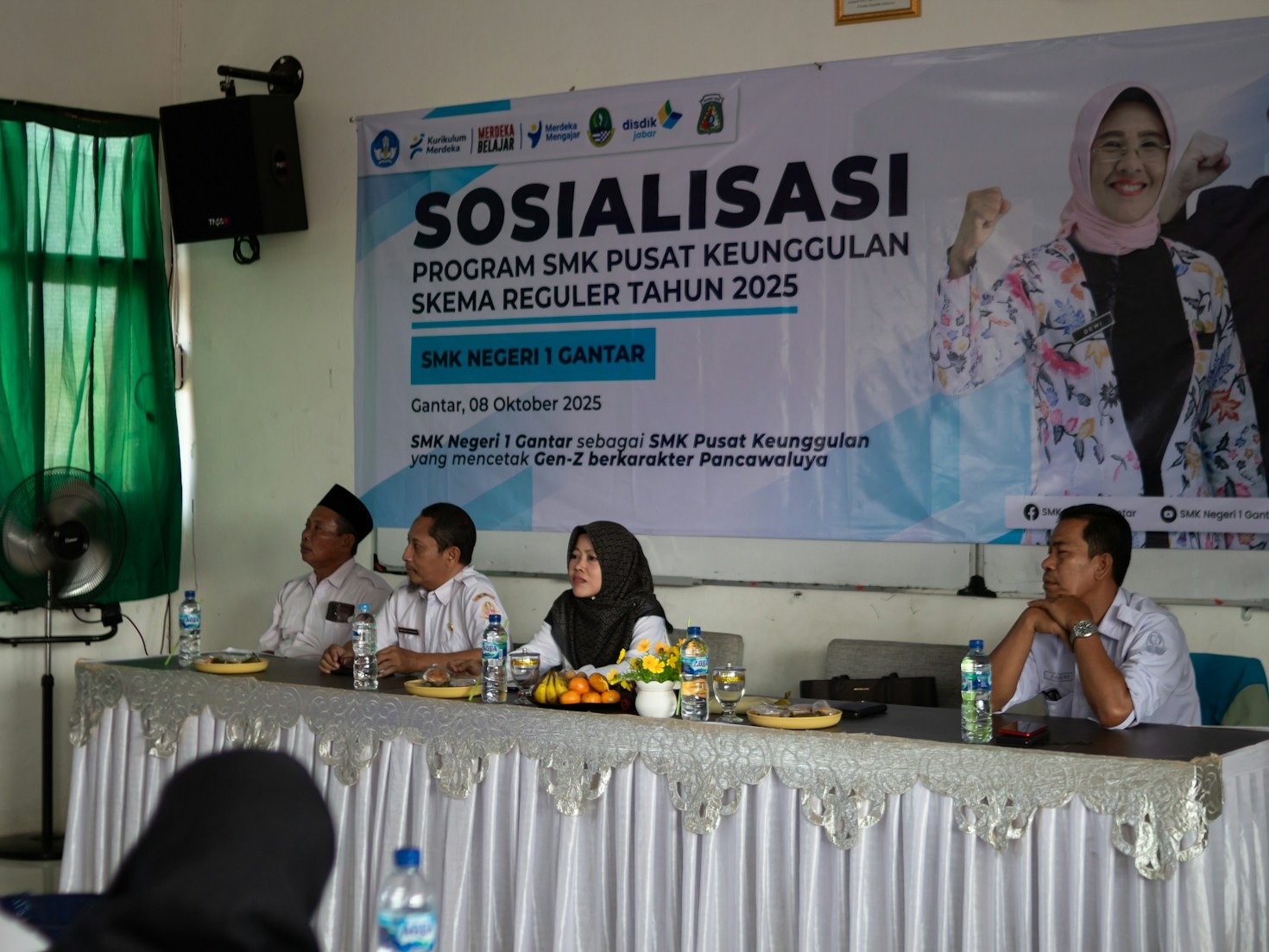 The Future of American Discourse: A Centrist Approach